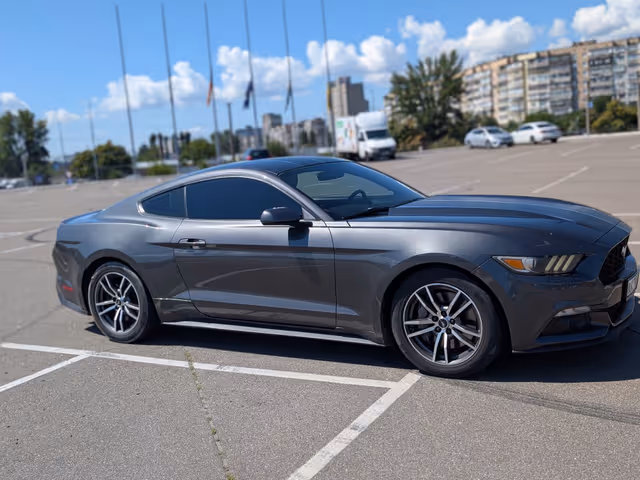 Ford Mustang - зображення 2