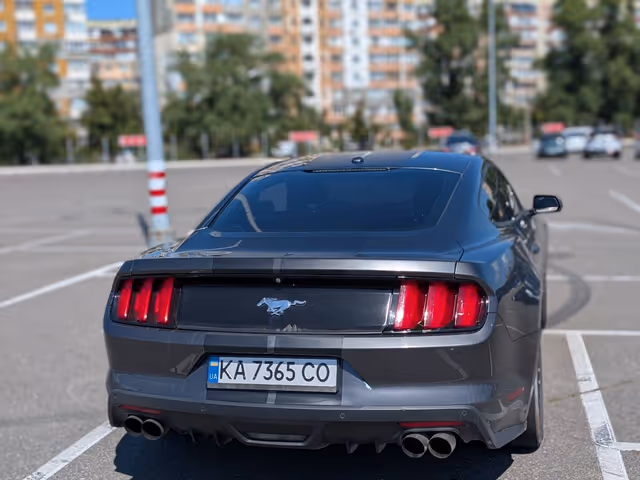 Ford Mustang - зображення 3