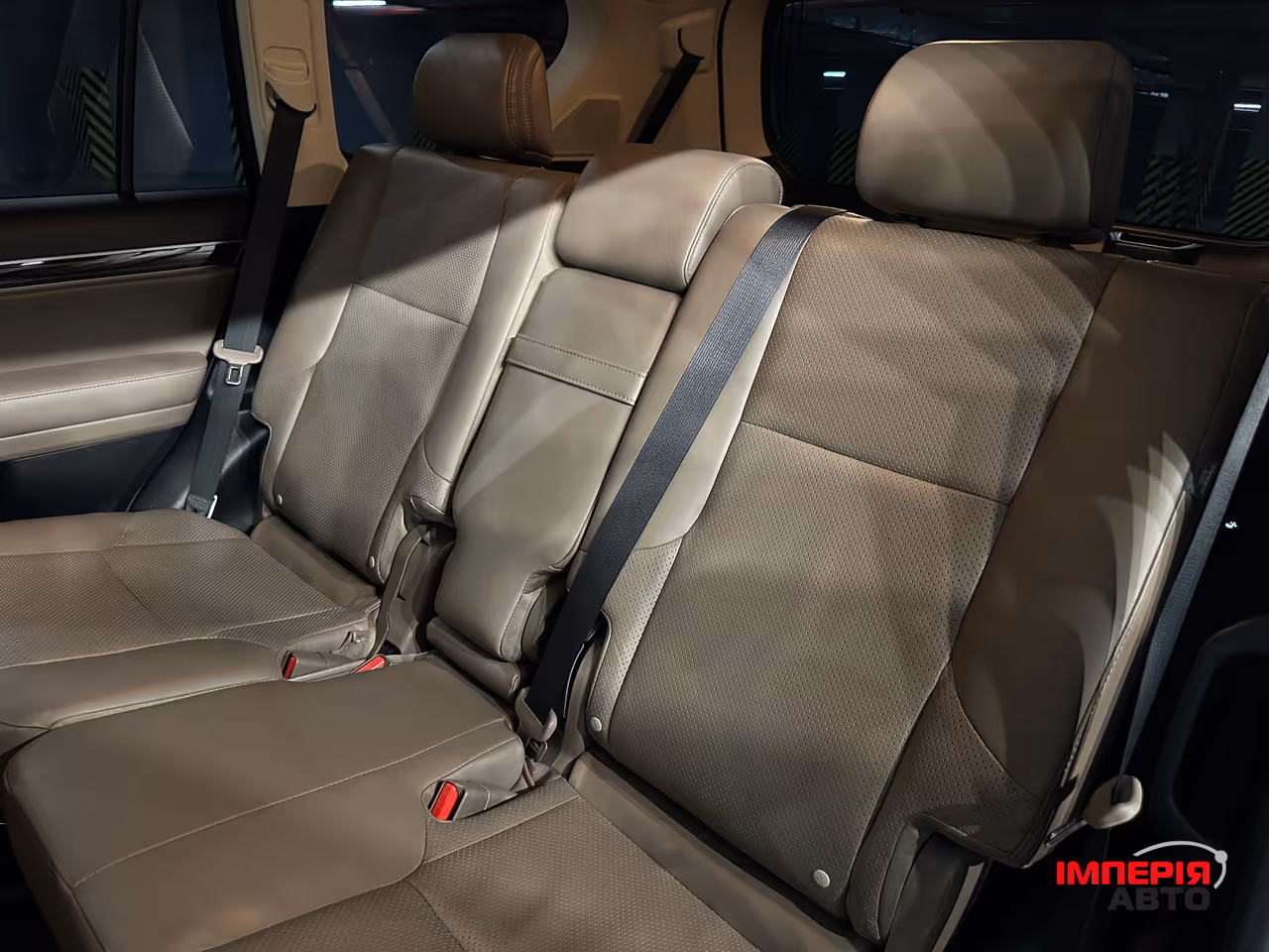 Lexus GX - фото 14