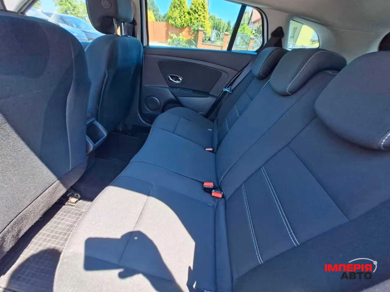 Renault Megane - фото 23