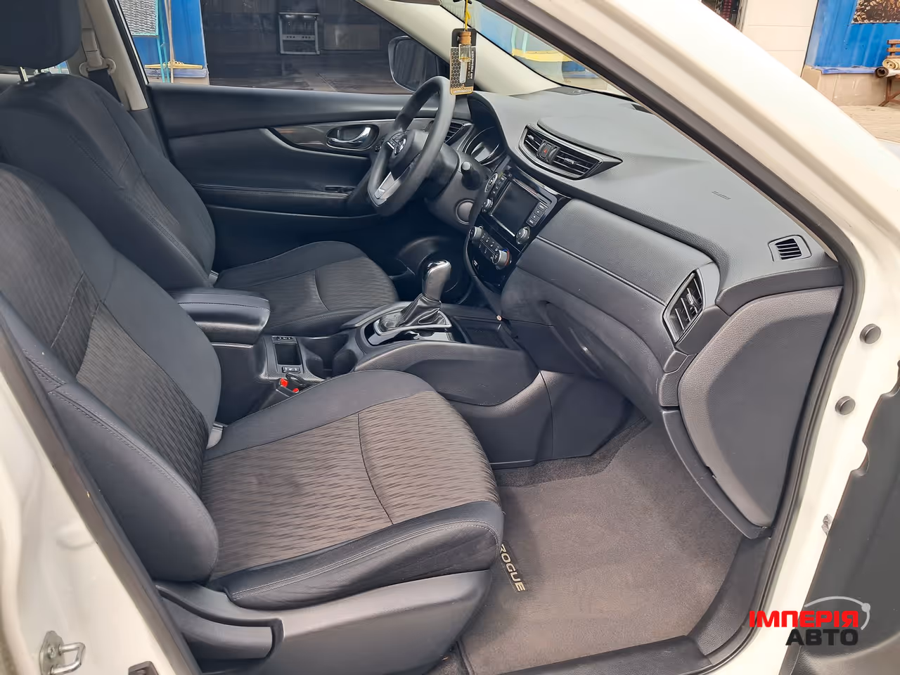 Nissan Rogue - фото 16