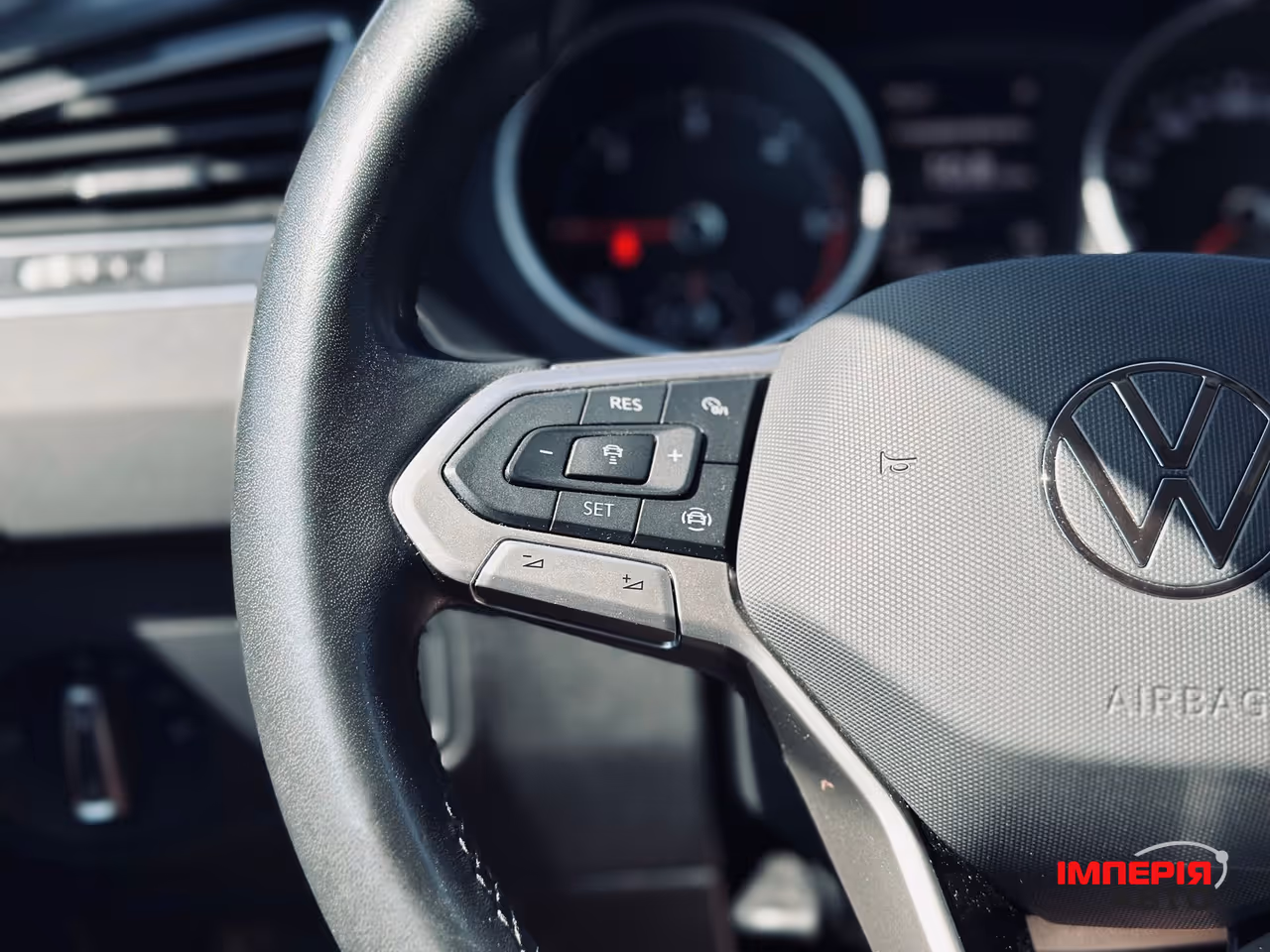 Volkswagen Tiguan - фото 48