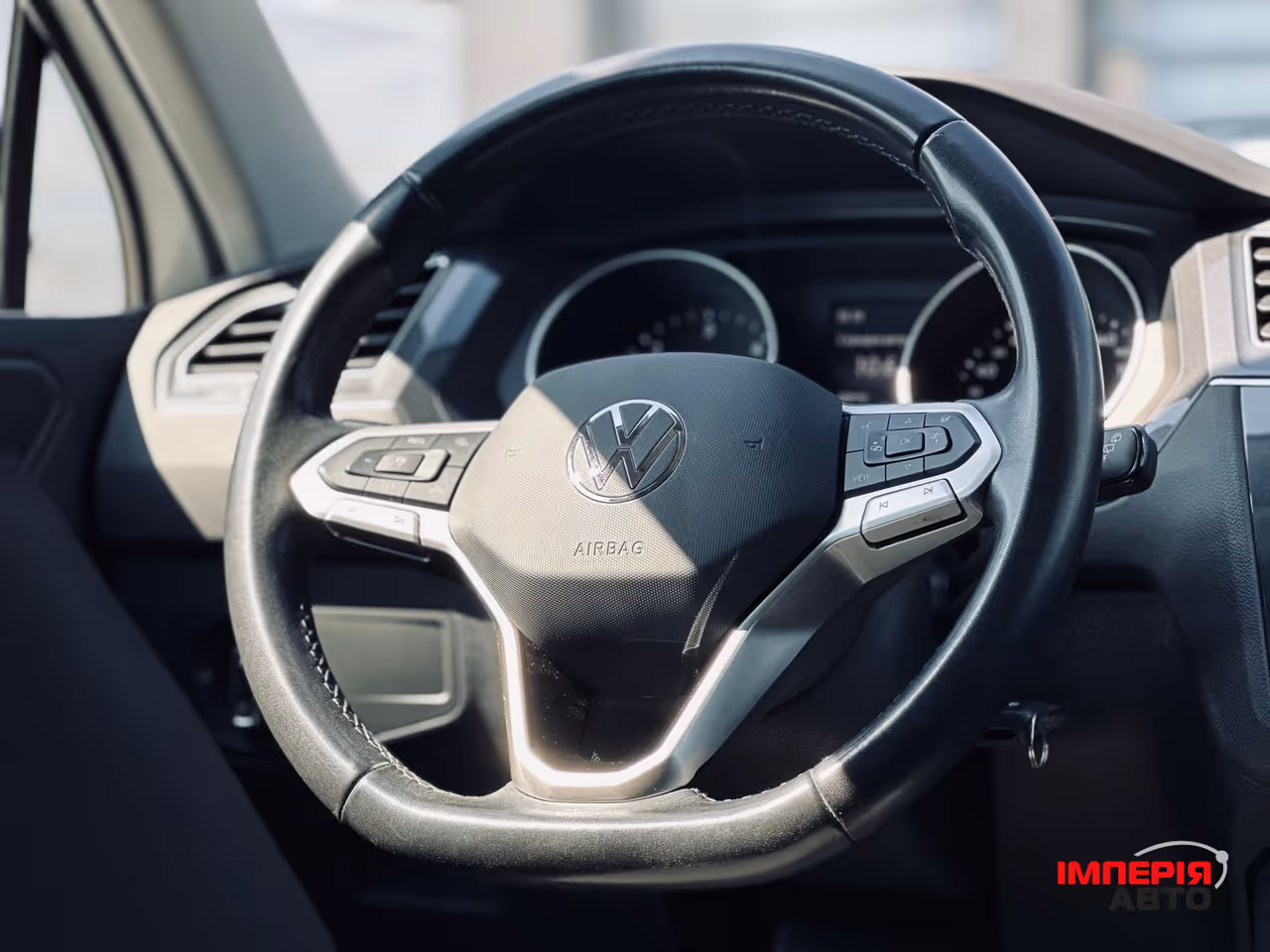 Volkswagen Tiguan - фото 40