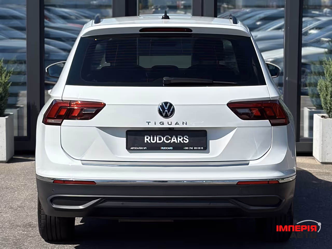 Volkswagen Tiguan - фото 5