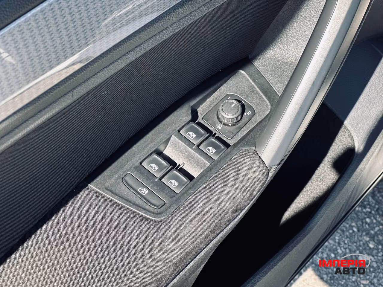 Volkswagen Tiguan - фото 22