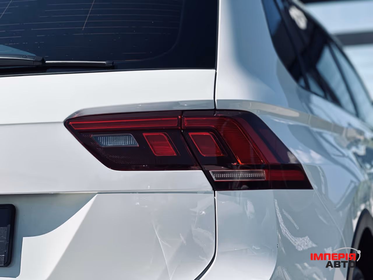 Volkswagen Tiguan - фото 16