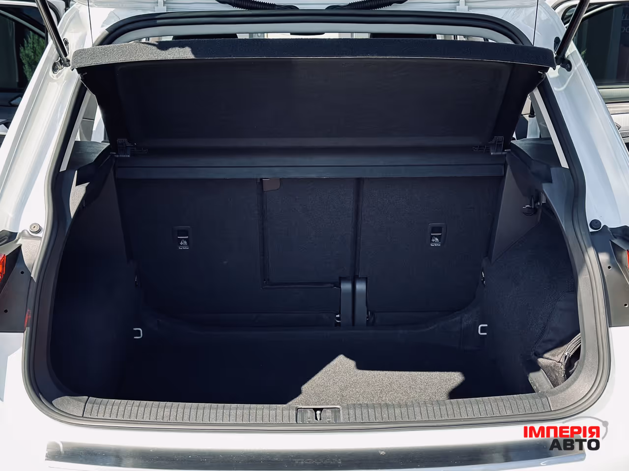 Volkswagen Tiguan - фото 9