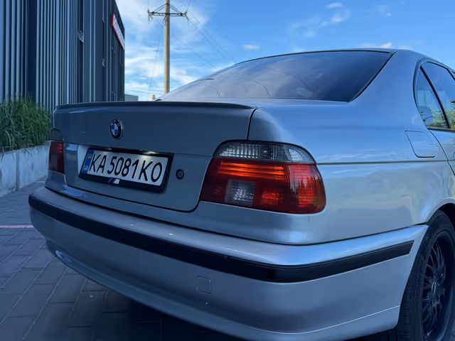 BMW 5 серії - зображення 3