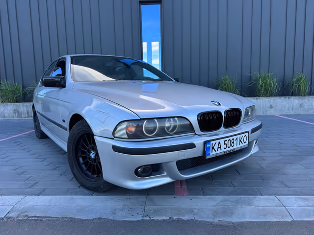 BMW 5 серії - зображення 1
