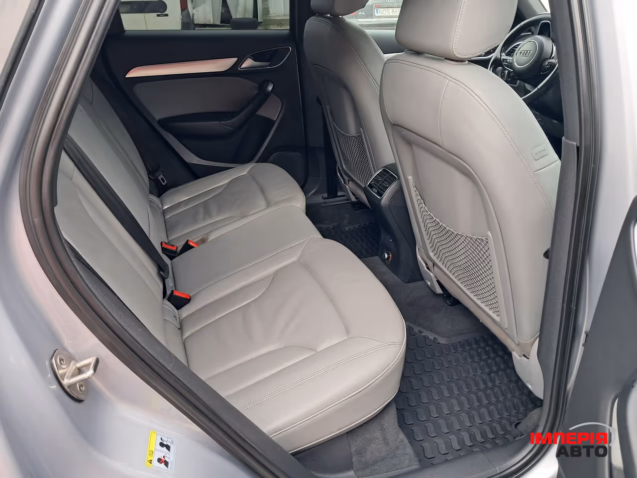 Audi Q3 - фото 11