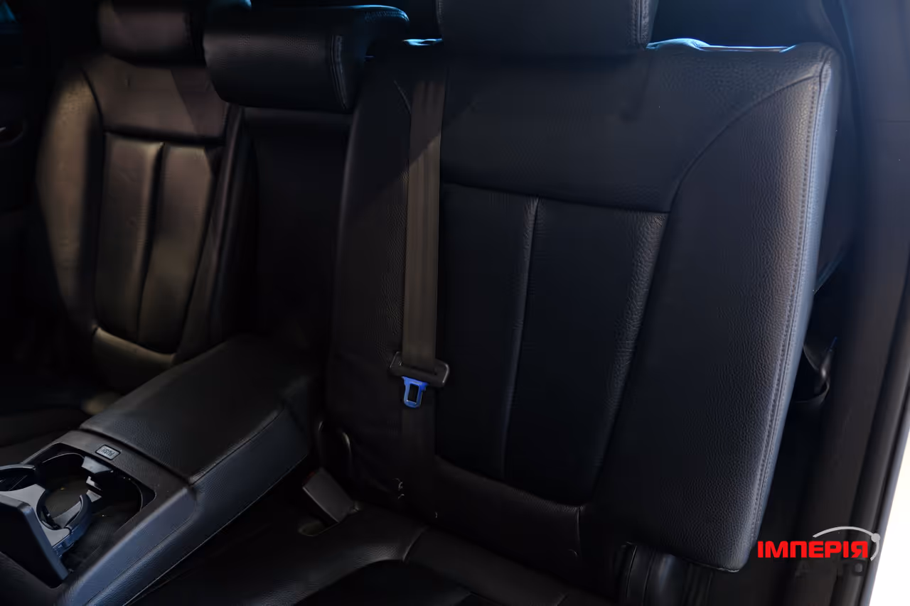 Hyundai Santa Fe - фото 9