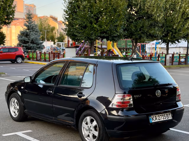 Volkswagen Golf - зображення 4