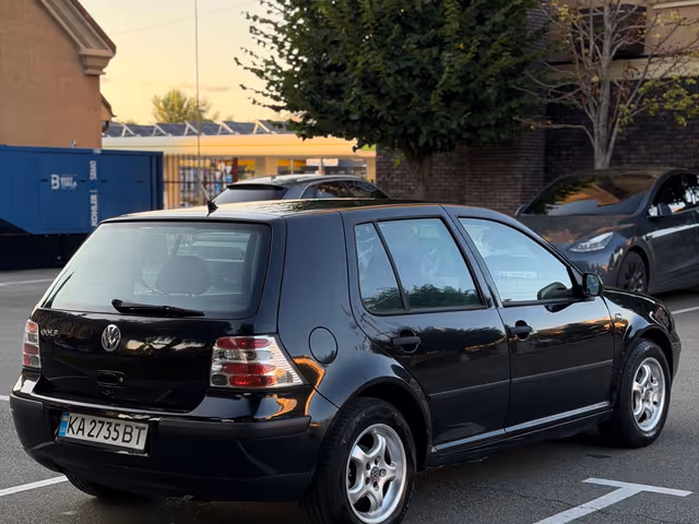 Volkswagen Golf - зображення 5