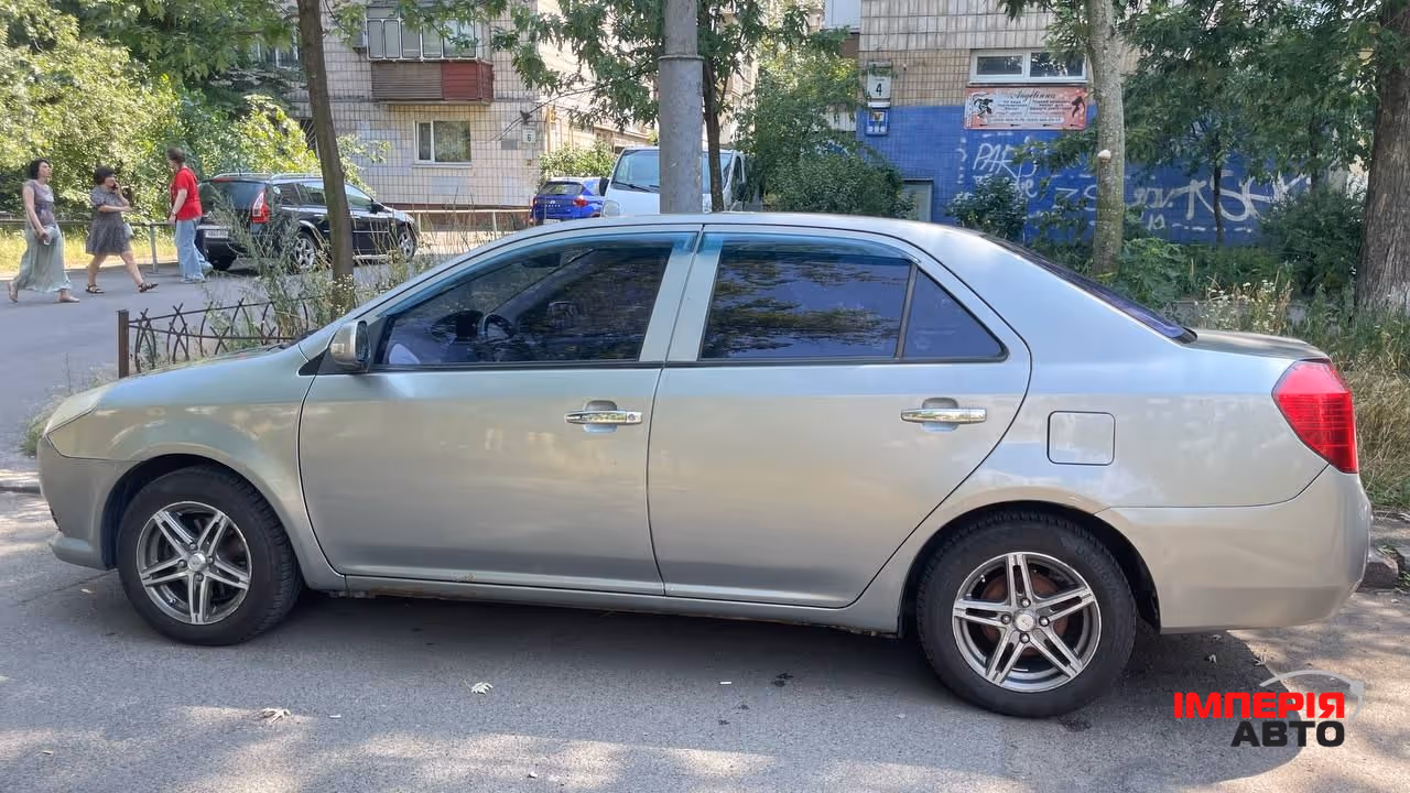Geely MK - фото 24