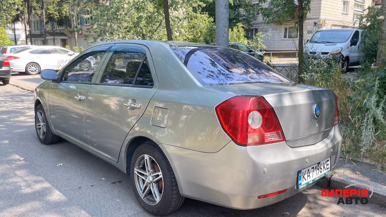 Geely MK - фото 3