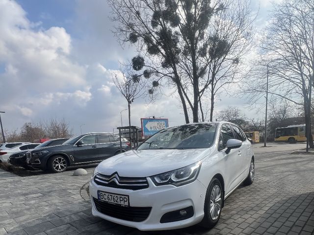 Citroen C4 - фото 1