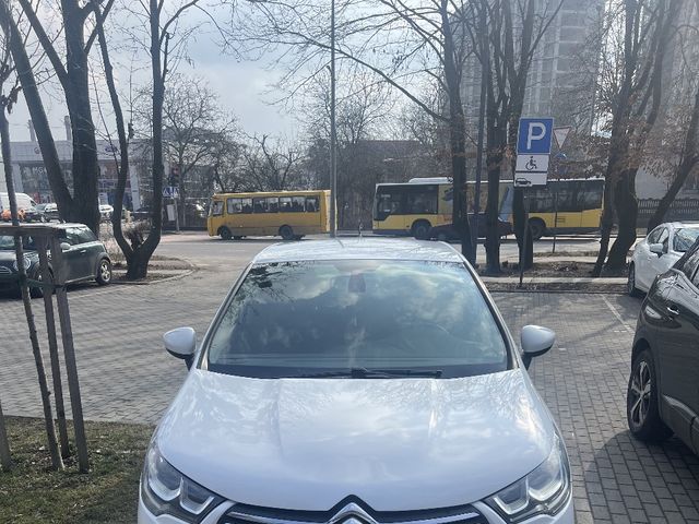 Citroen C4 - фото 5