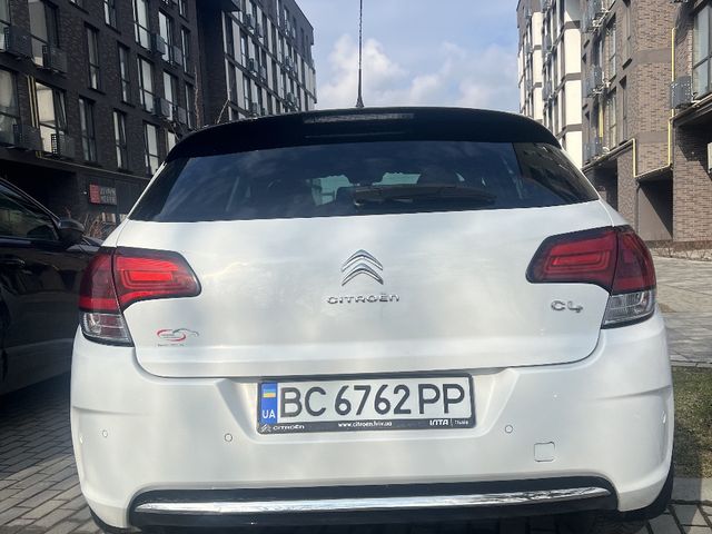 Citroen C4 - фото 4