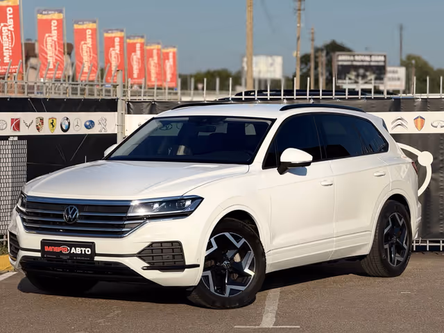 Volkswagen Touareg - зображення 1