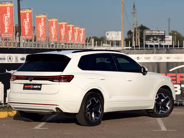 Volkswagen Touareg - зображення 5