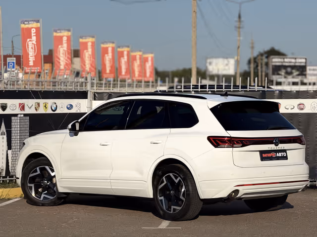 Volkswagen Touareg - зображення 4