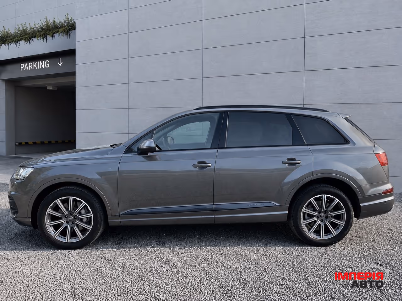 Audi Q7 - фото 1