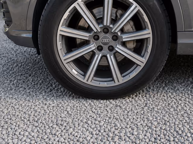 Audi Q7 - зображення 4