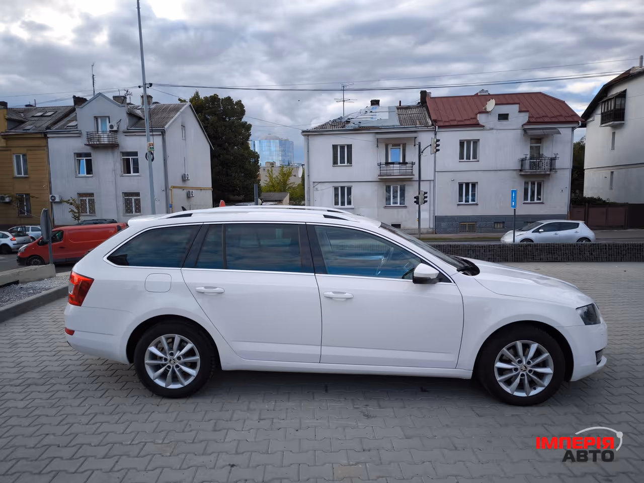 Skoda Octavia - фото 5