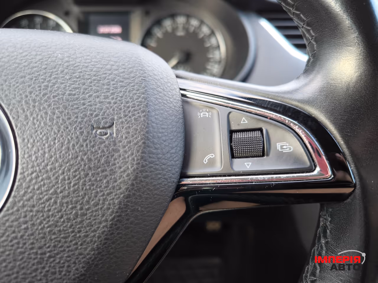 Skoda Octavia - фото 34