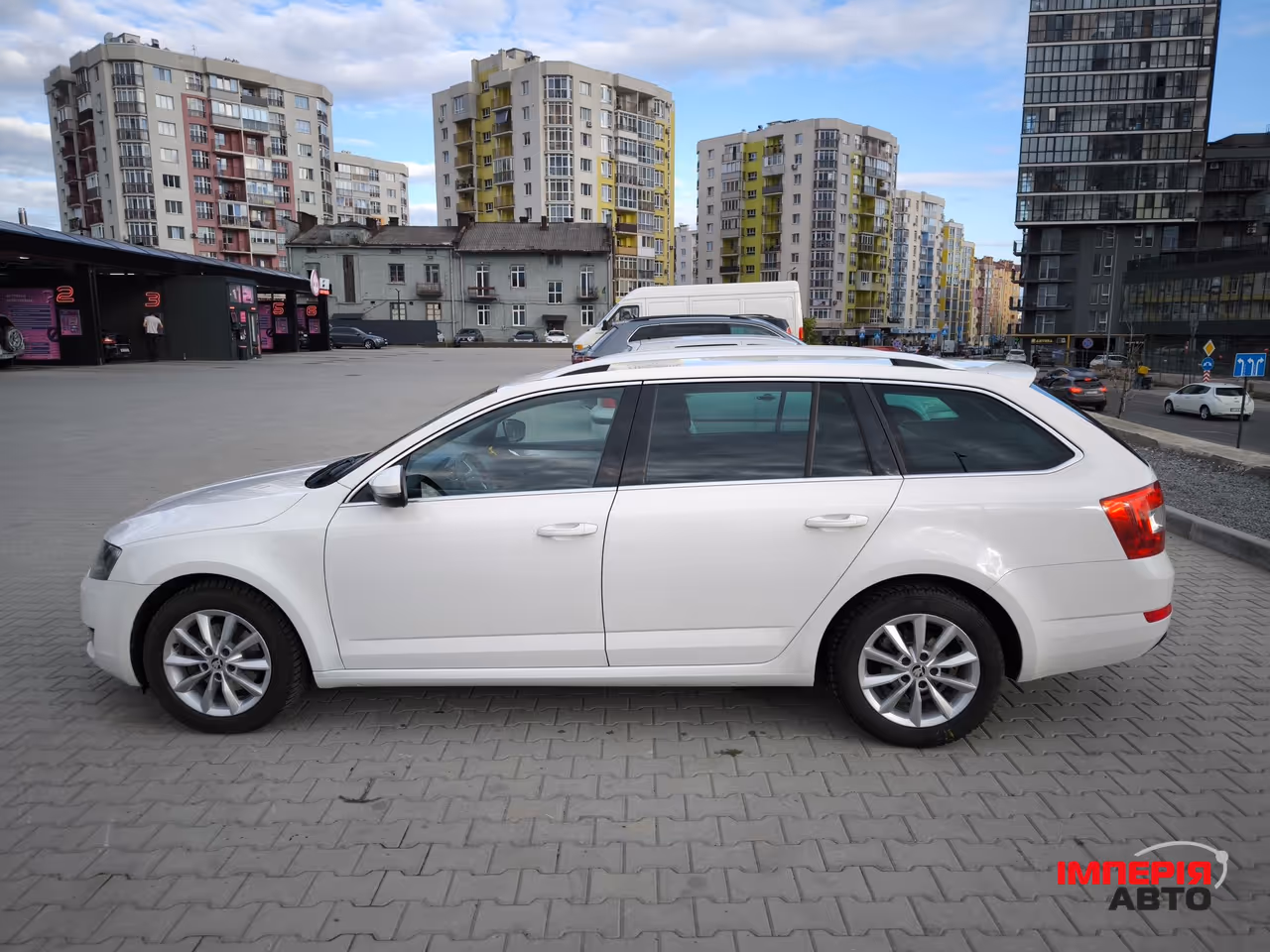 Skoda Octavia - фото 9