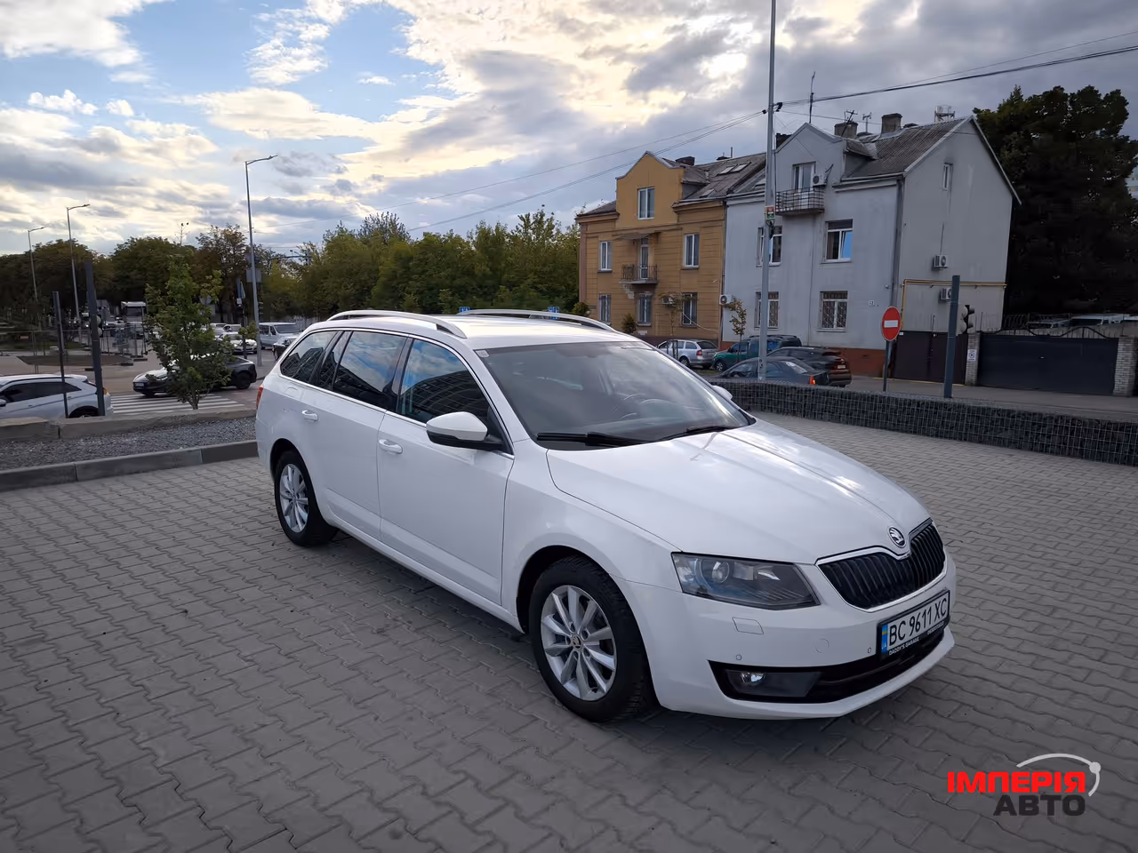 Skoda Octavia - фото 3