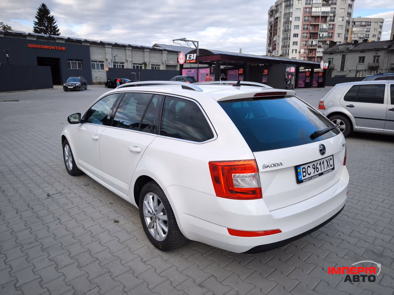 Skoda Octavia - фото 8