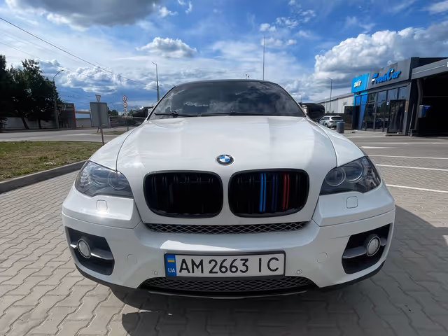 BMW X6 - зображення 1