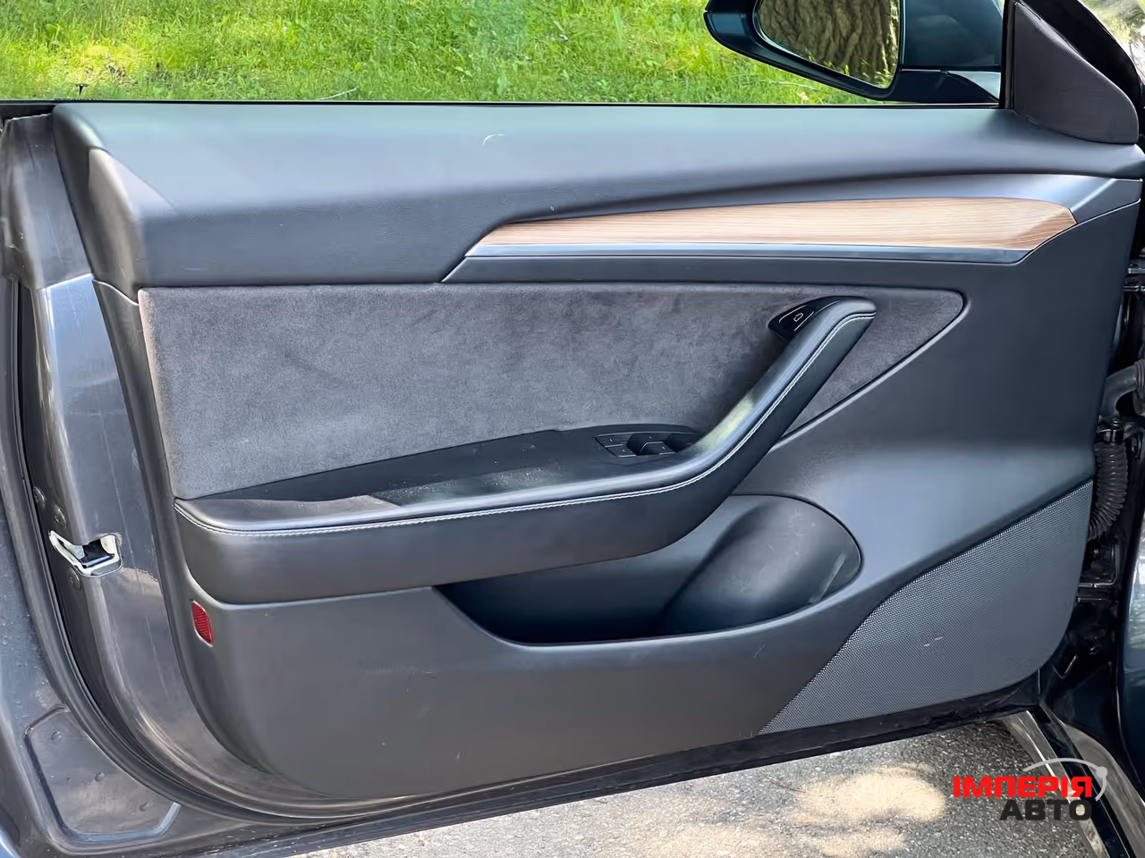 Tesla Model 3 - фото 9