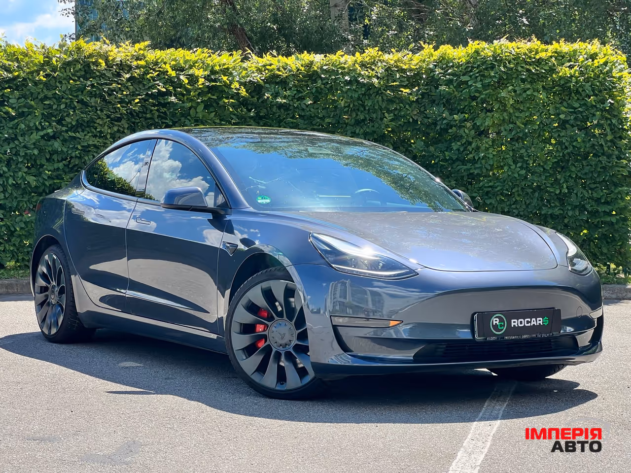 Tesla Model 3 - фото 1