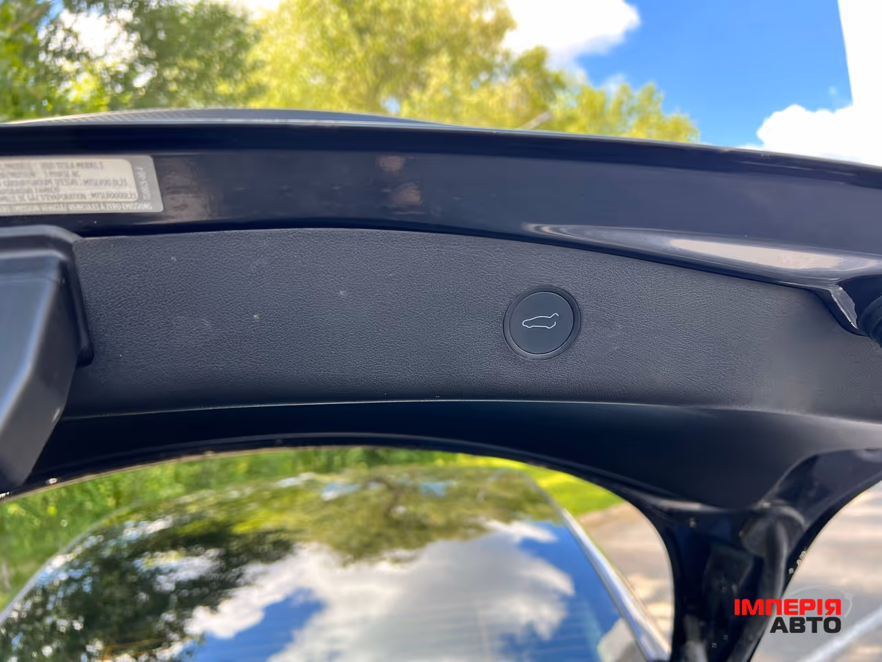 Tesla Model 3 - фото 17