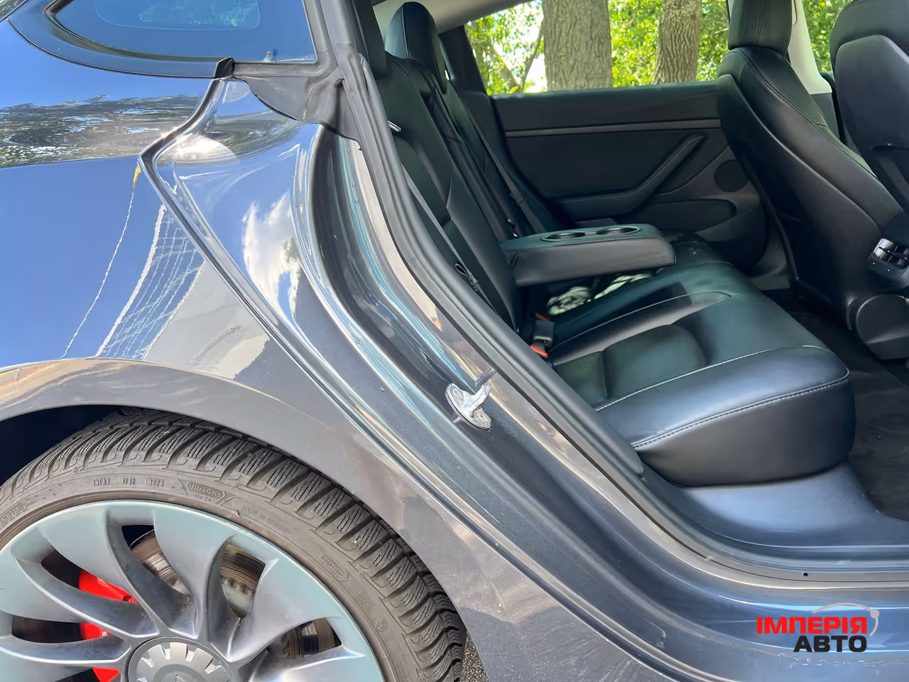 Tesla Model 3 - фото 18