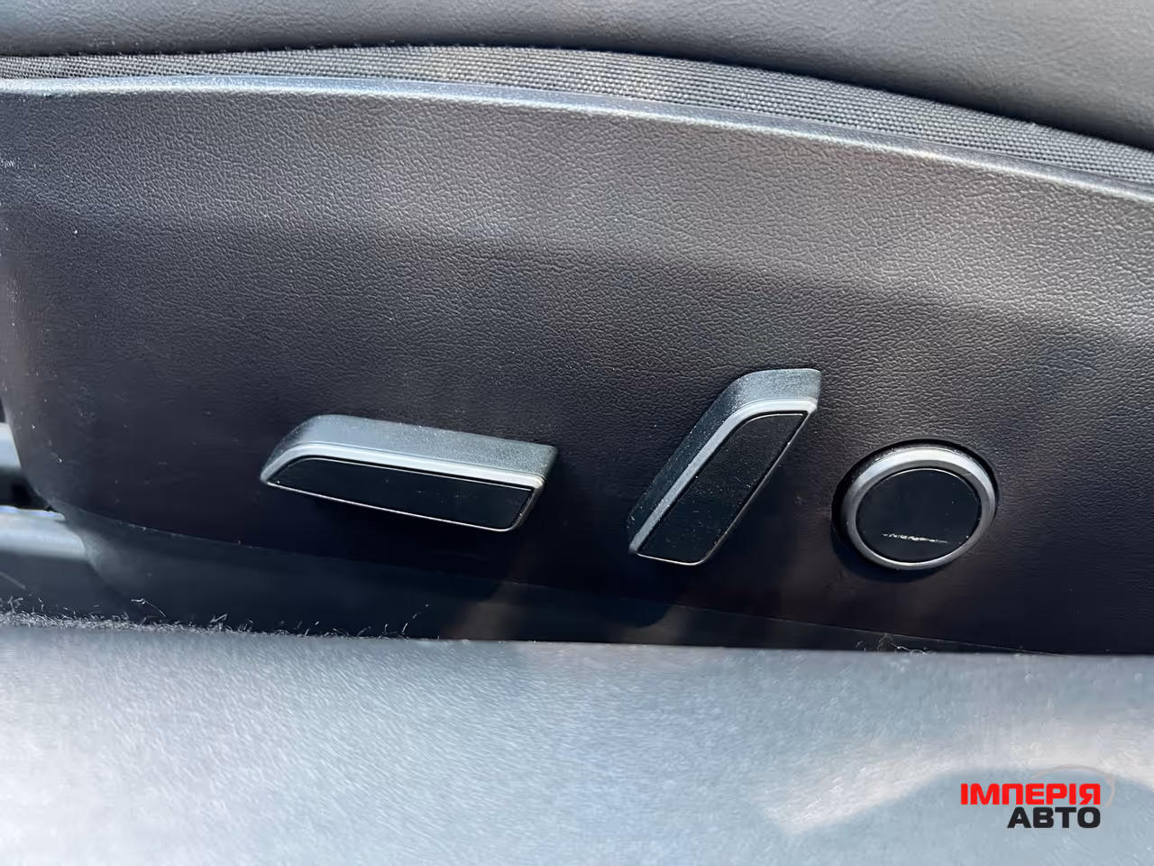 Tesla Model 3 - фото 11