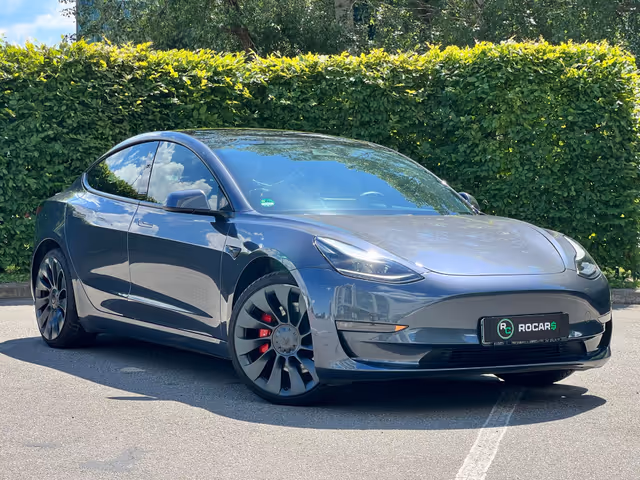 Tesla Model 3 - зображення 1