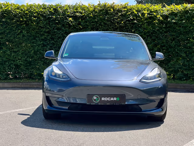 Tesla Model 3 - зображення 2