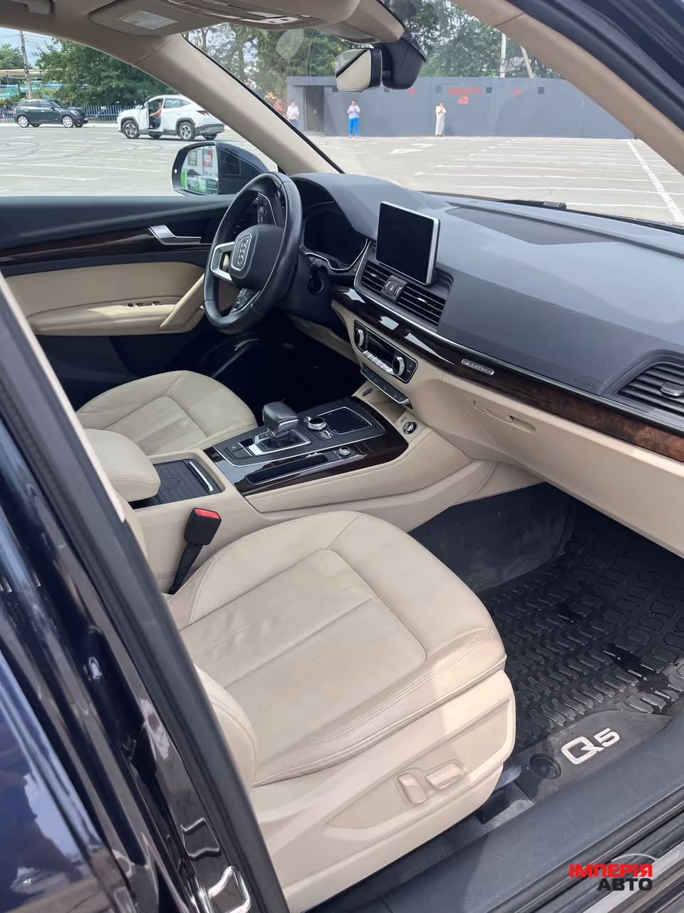 Audi Q5 - фото 24