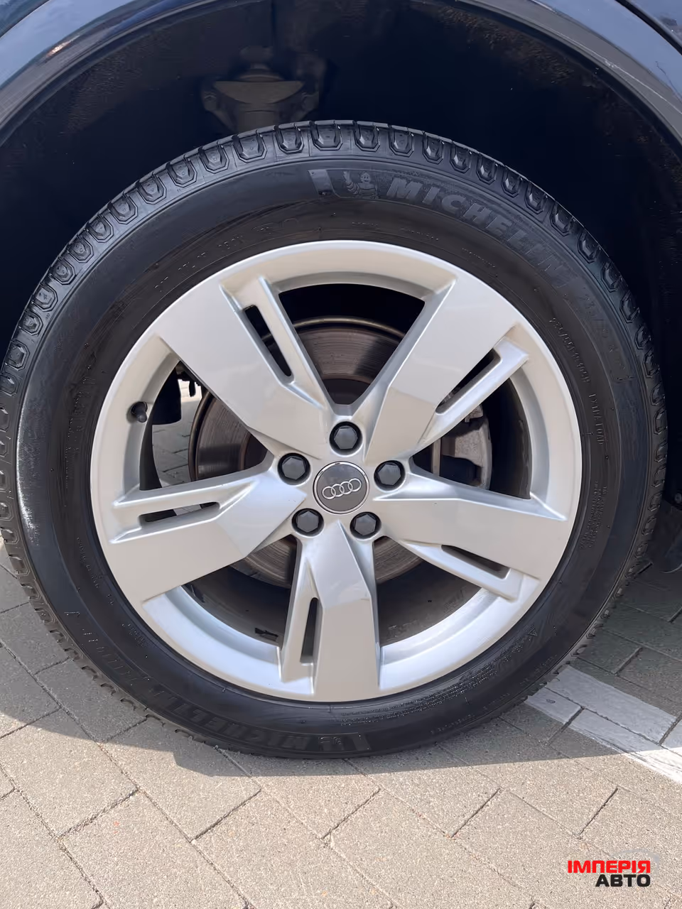 Audi Q5 - фото 18