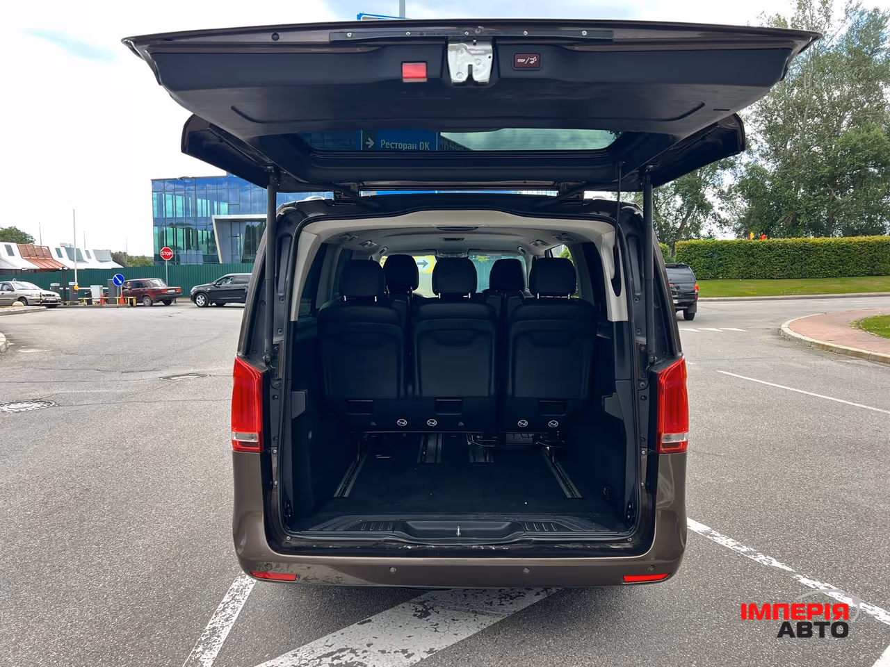 Mercedes-Benz V-Класс - фото 18