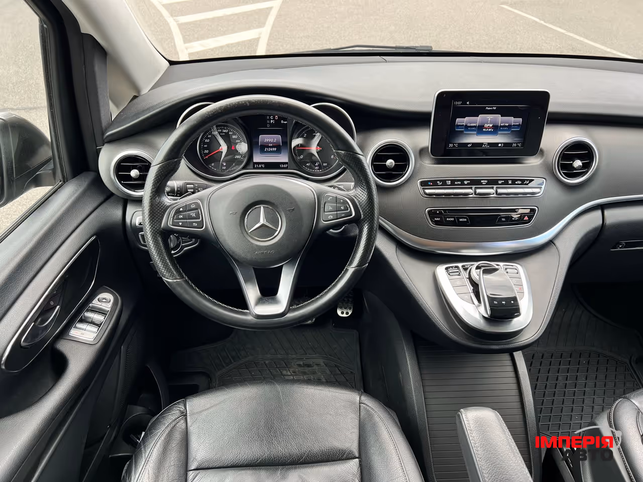 Mercedes-Benz V-Класс - фото 12