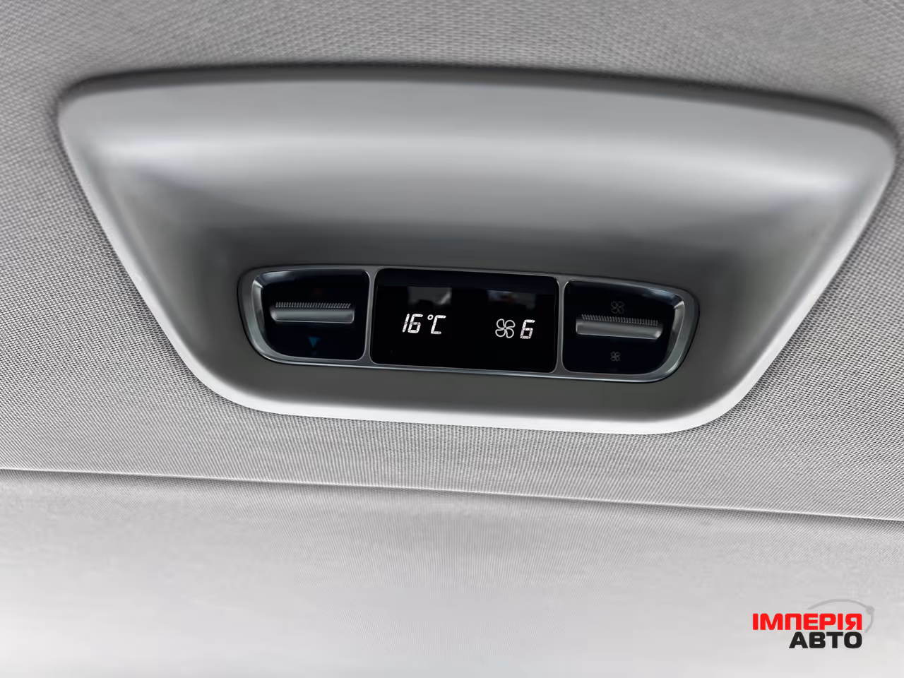 Mercedes-Benz V-Класс - фото 17