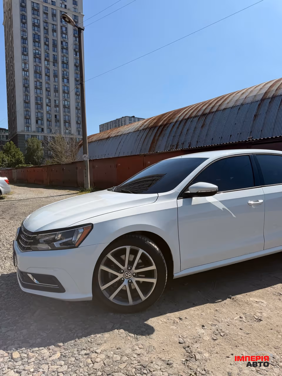 Volkswagen Passat - фото 2