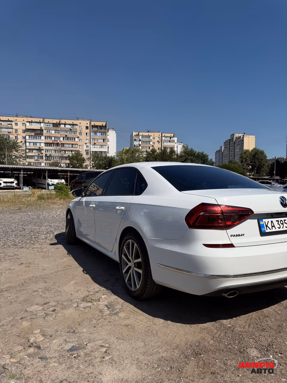 Volkswagen Passat - фото 6