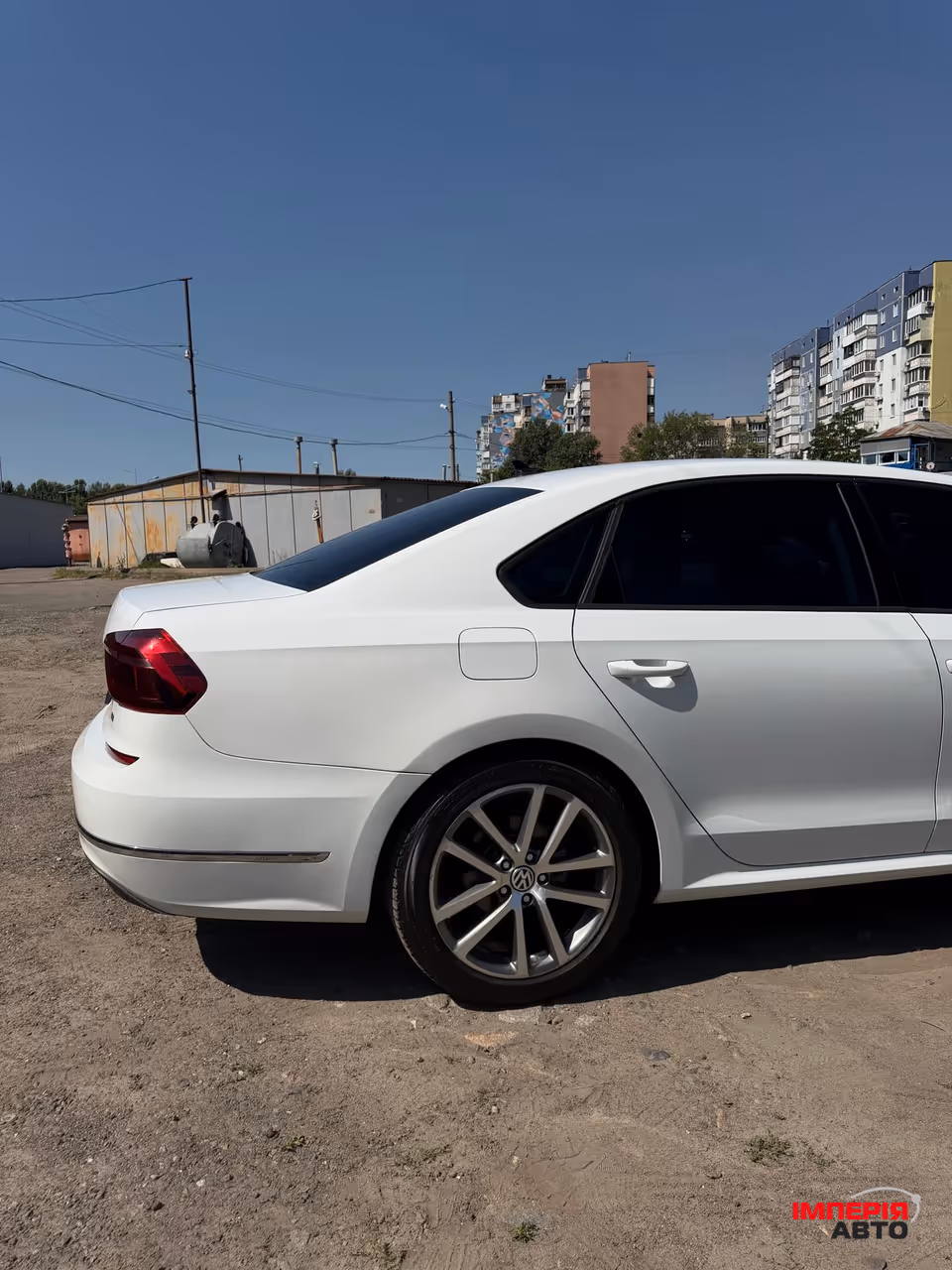 Volkswagen Passat - фото 8