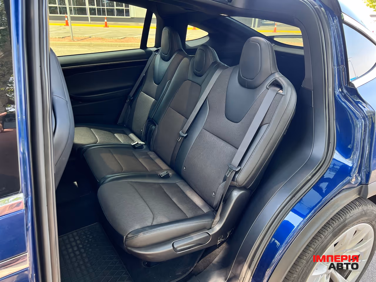 Tesla Model X - фото 14