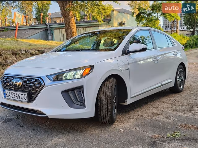 Hyundai IONIQ - зображення 1